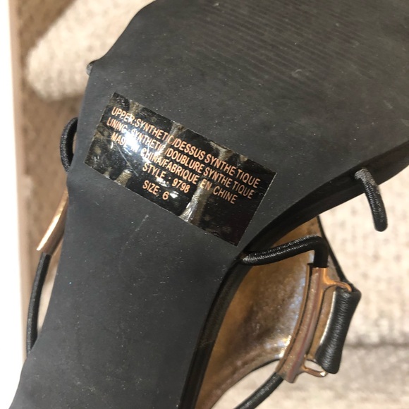 (2 for $20) Heels size 6 - Picture 4 of 5